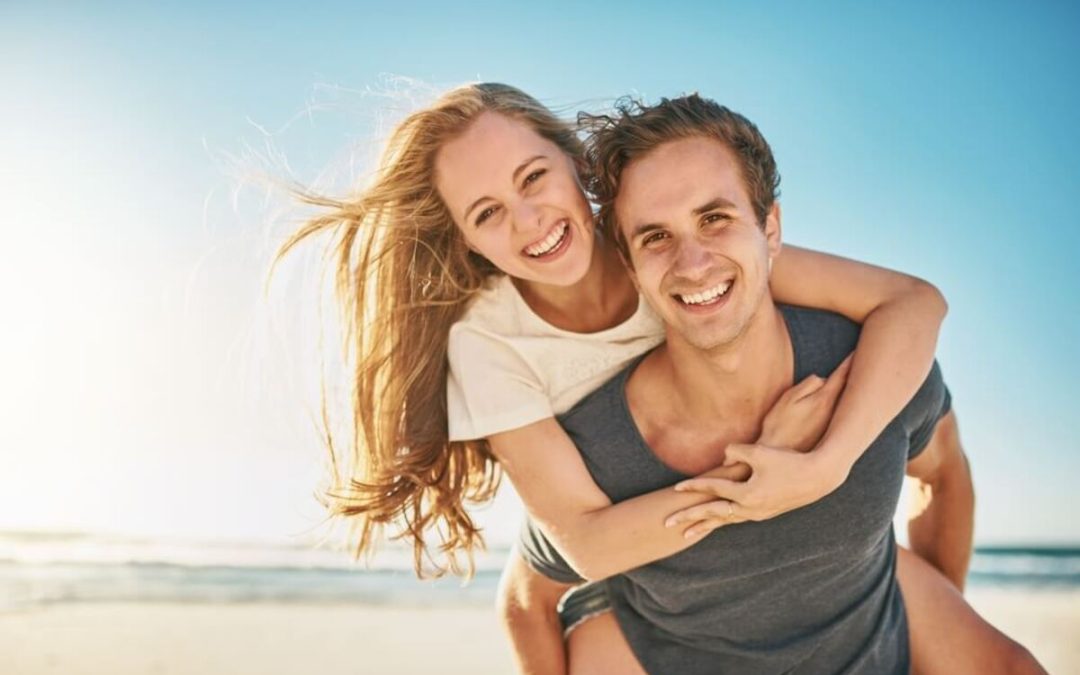 Baking Soda Teeth Whitening Dangers Explained: Is It Worth the Risk?