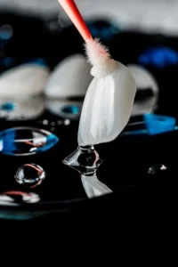what happens to teeth under veneers shell